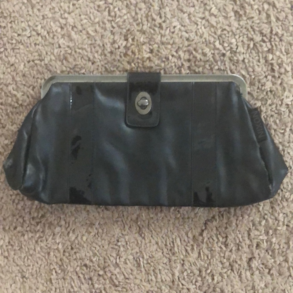 Nixon clutch